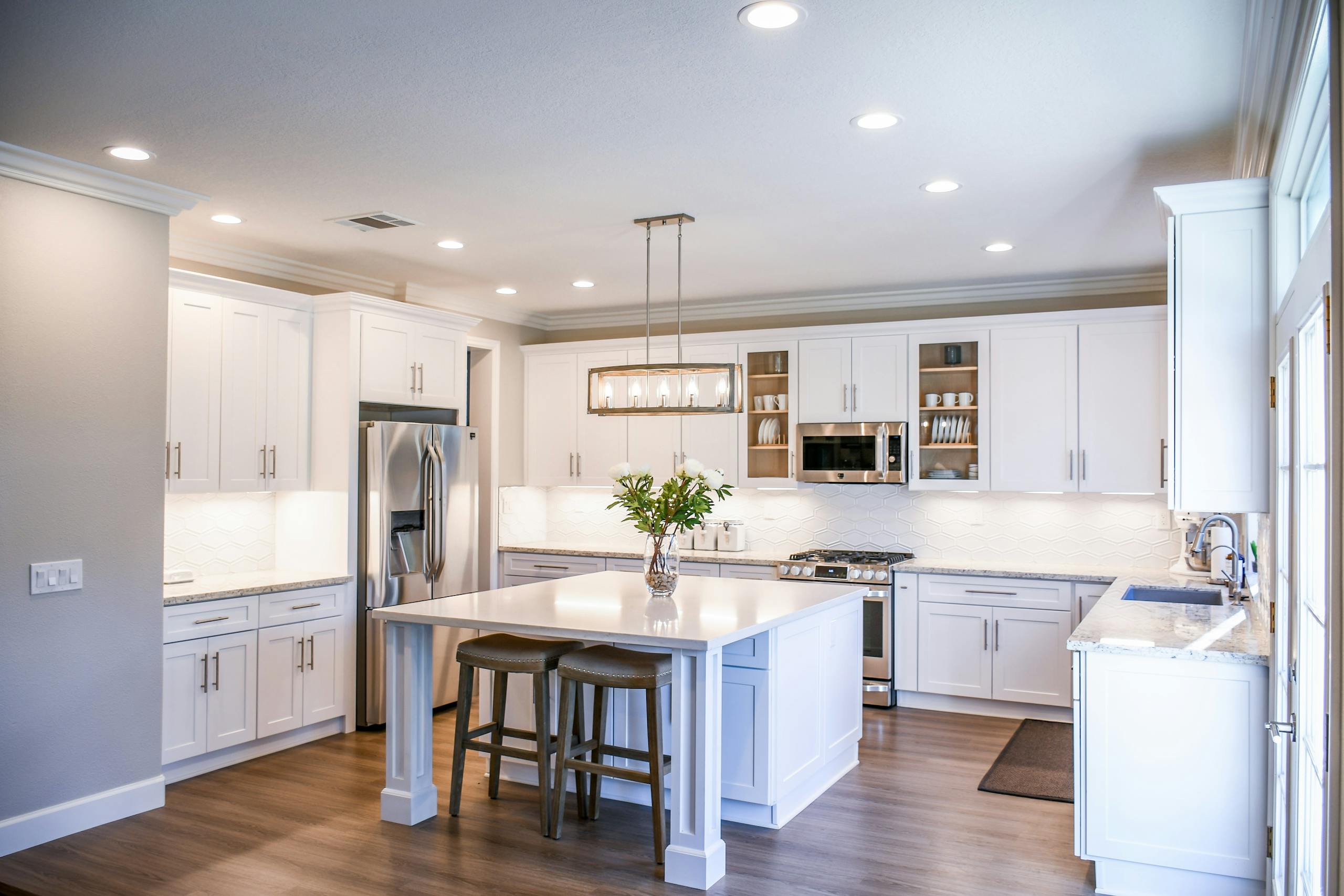 Minimalist kitchen with clean counters and natural light for calm cooking.